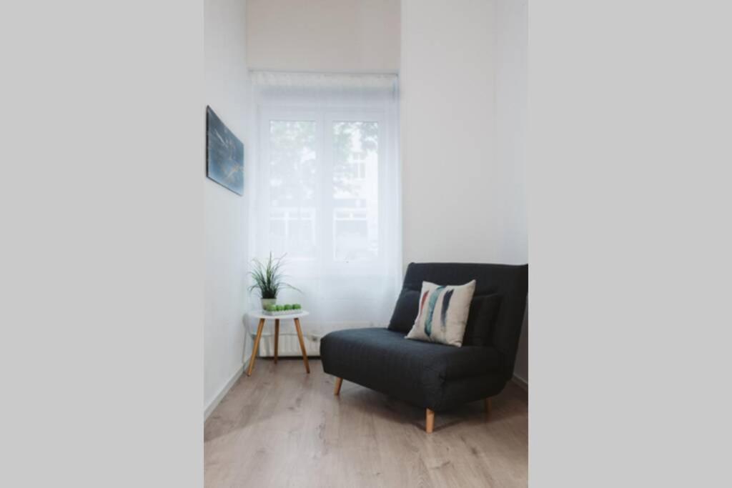 City Apartment Near Shooping Center, 6 Guests Berlin Eksteriør billede