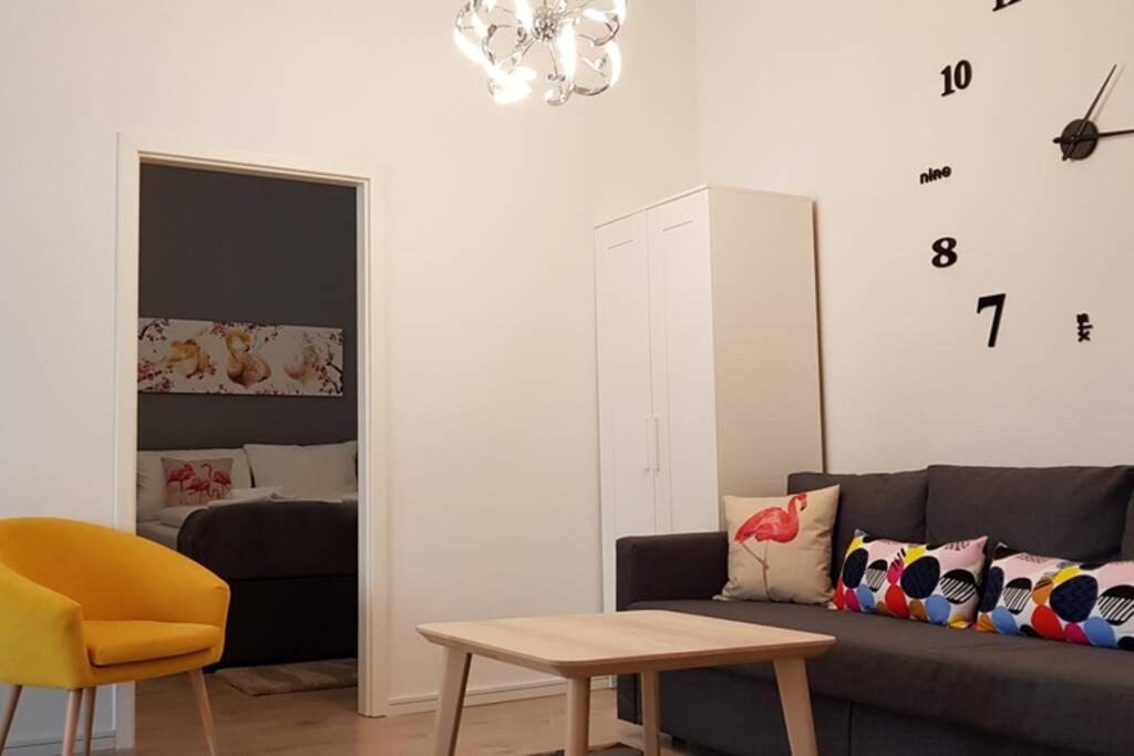 City Apartment Near Shooping Center, 6 Guests Berlin Eksteriør billede